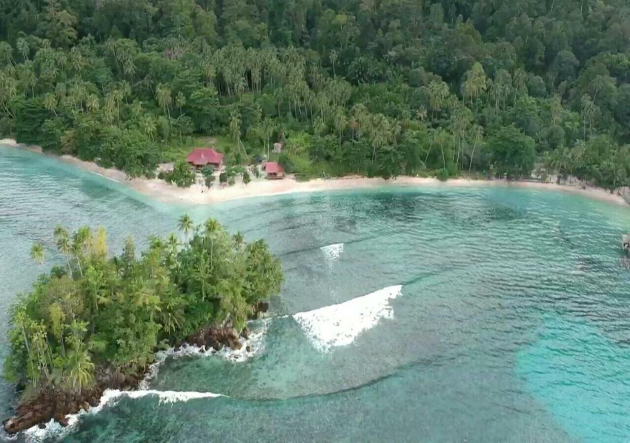 Nusa Nalan Beach Resort Rumah Olat Eksteriør billede
